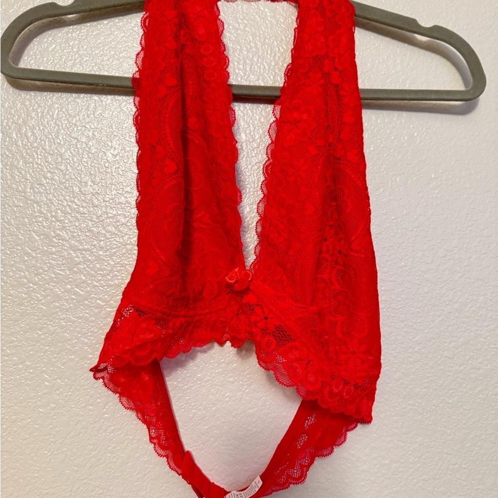 Red Lace Bralette Halert